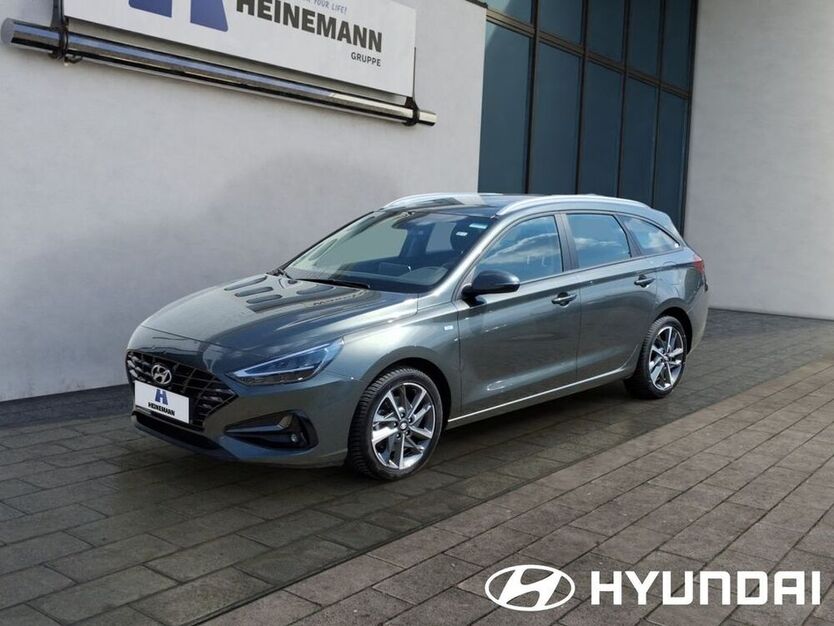 i30