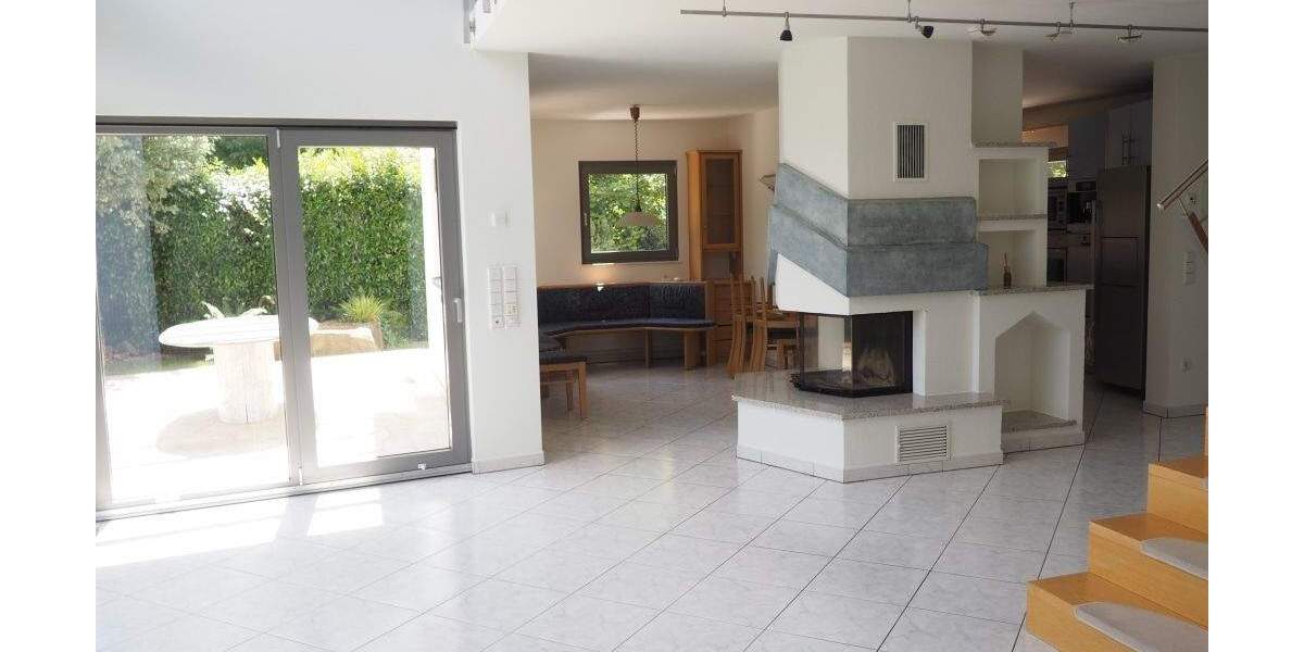 Einfamilienhaus Oberkirch - 6 Zimmer, 235 m&sup2;, 2.350&euro; | Angebot:25279516