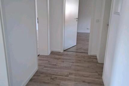 Wohnung Waldkraiburg - 3 Zimmer, 65 m&sup2;, 1.050&euro; | Angebot:25572106