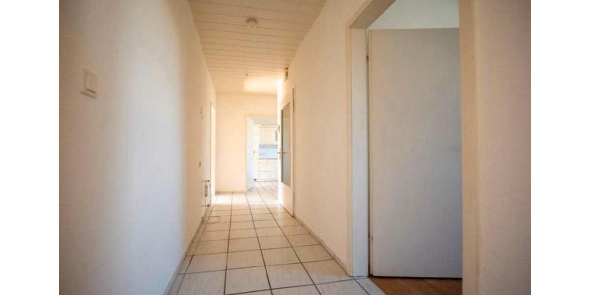 Etagenwohnung Tauberbischofsheim - 3 Zimmer, 90 m&sup2;, 800&euro; | Angebot:26258569
