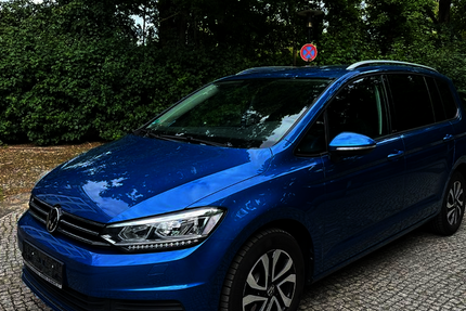 VW Touran 97.000 km 20.500 &euro; Berlin 10783