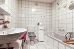 Chice Dachgeschoßwohnung in gepflegtem Haus Nähe Universität
