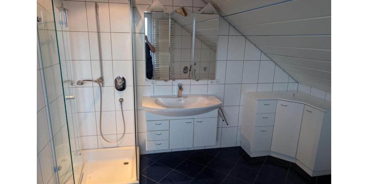 Einfamilienhaus Schöntal - 7 Zimmer, 210 m&sup2;, 1.900&euro; | Angebot:24585632