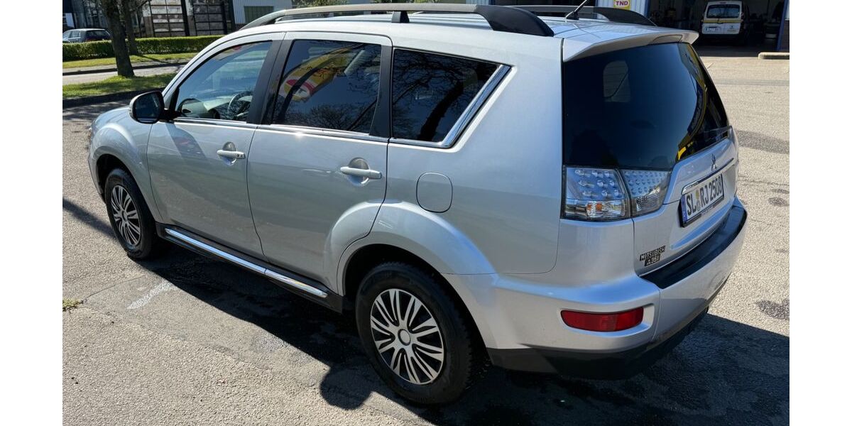 Mitsubishi Outlander 200.000 km 5.750 &euro; Oeversee 24988