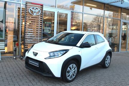 Toyota Aygo (X) 16.193 km 13.990 &euro; Wedel 22880