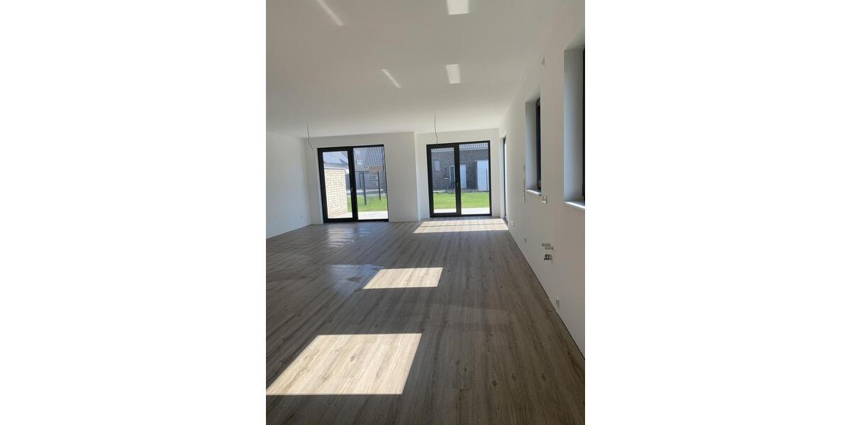 Reihenhaus Willich - 4 Zimmer, 172 m&sup2;, 1.989&euro; | Angebot:24816553