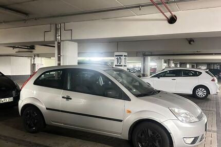 Ford Fiesta 178.000 km 2.350 &euro; Bremen 28237