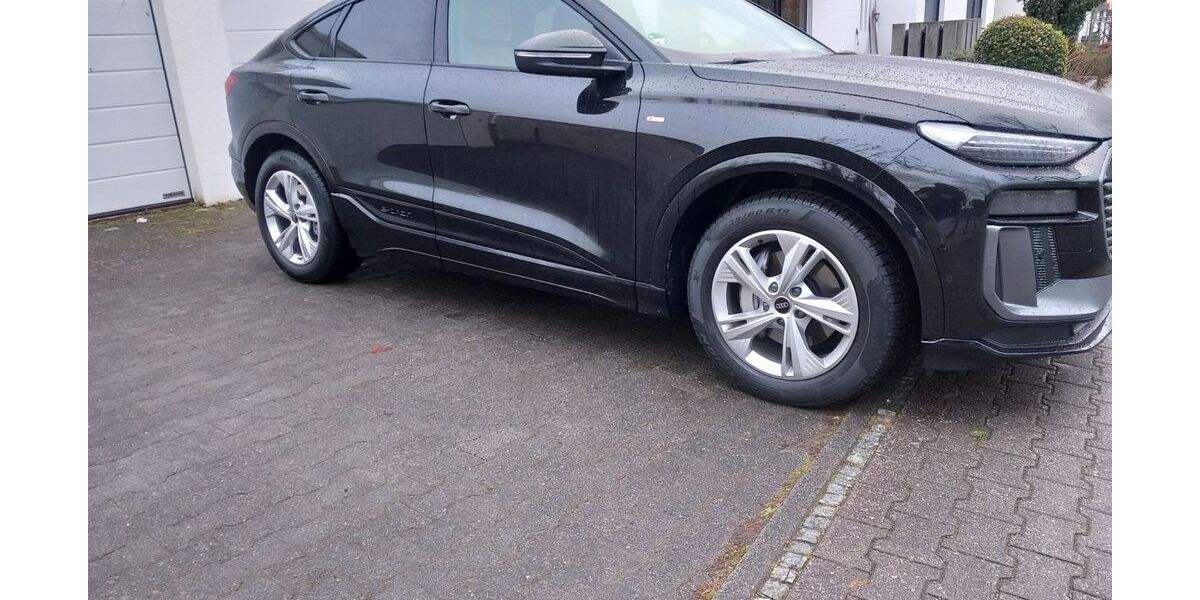 Audi Q6 e-tron 2.000 km 72.700 &euro; Wiesbaden 65205