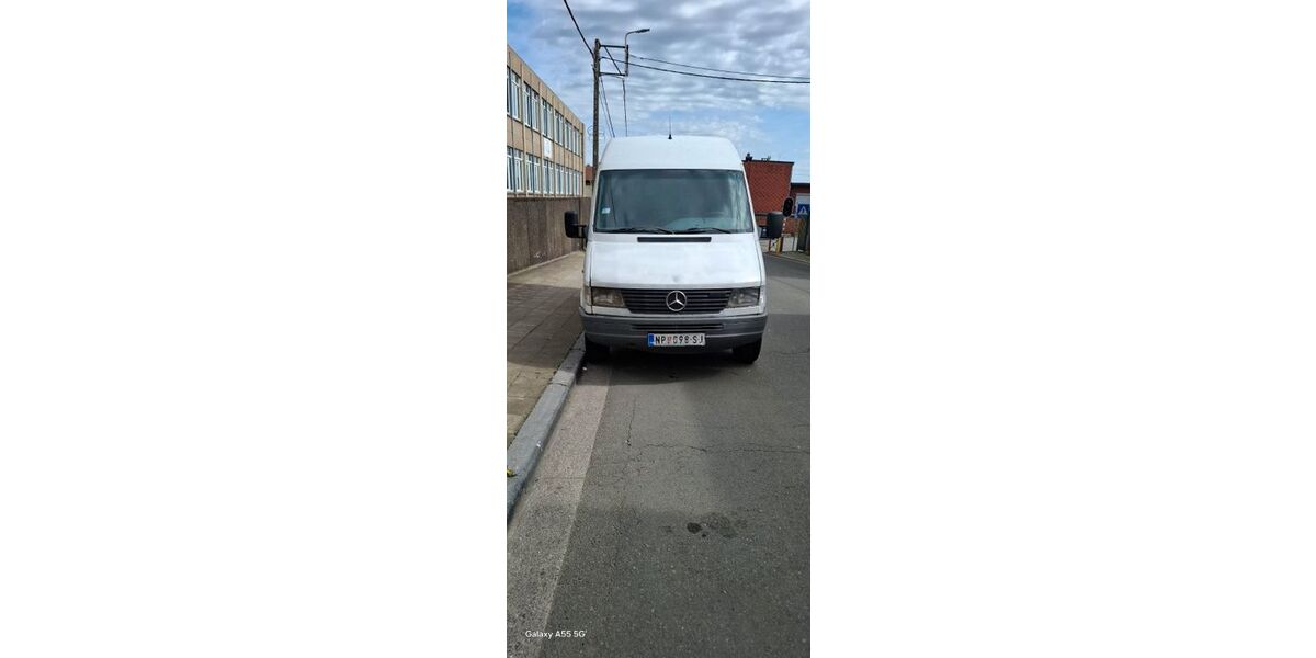 Mercedes-Benz Sprinter 612.000 km 4.900 &euro; Oberhausen 46049