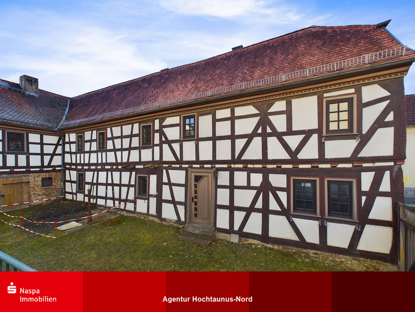 Haus zum Kaufen in Wehrheim 595.000 € 402 m²