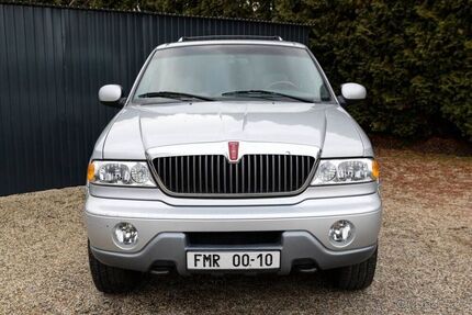 Lincoln Navigator