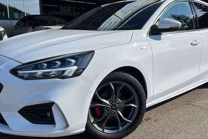 Ford Focus 28.500 km 19.990 &euro; Titisee-Neustadt 79822
