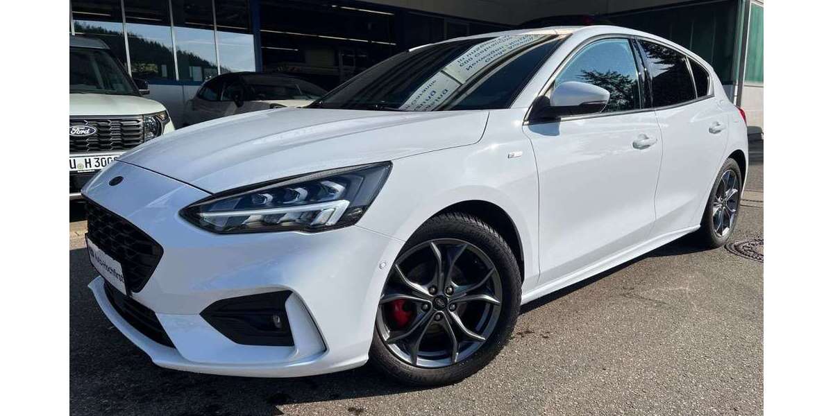 Ford Focus 28.500 km 19.990 &euro; Titisee-Neustadt 79822