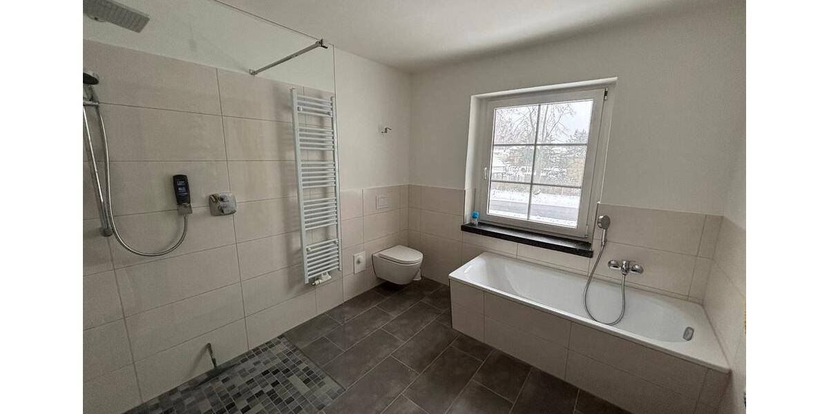 Einfamilienhaus Rheinsberg - 4 Zimmer, 95 m&sup2;, 1.000&euro; | Angebot:25387619