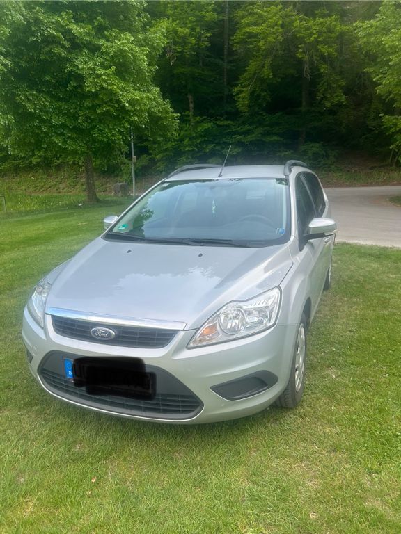 Ford Focus 188.942 km 2.399 € Schelklingen 89601