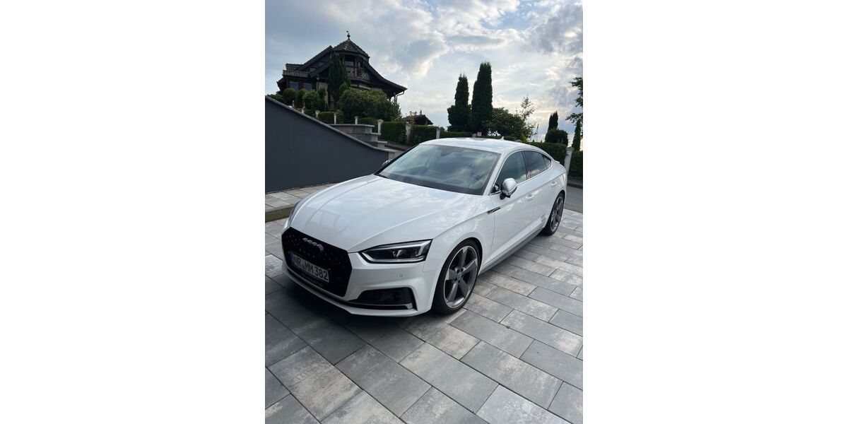Audi A5 176.600 km 24.750 &euro; Oberdreis 57639