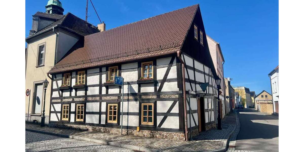 Einfamilienhaus Ruhland - 3 Zimmer, 96 m&sup2;, 75.000&euro; | Angebot:26014022