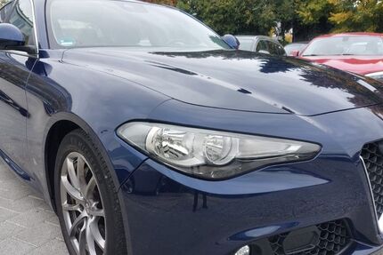 Alfa Romeo Giulia 203.495 km 10.999 &euro; Fellbach 70736