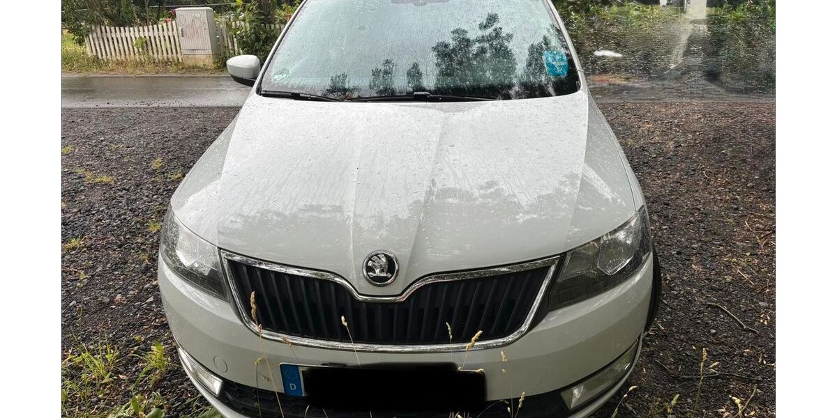 Skoda Rapid 204.000 km 5.699 &euro; Bremen 28197