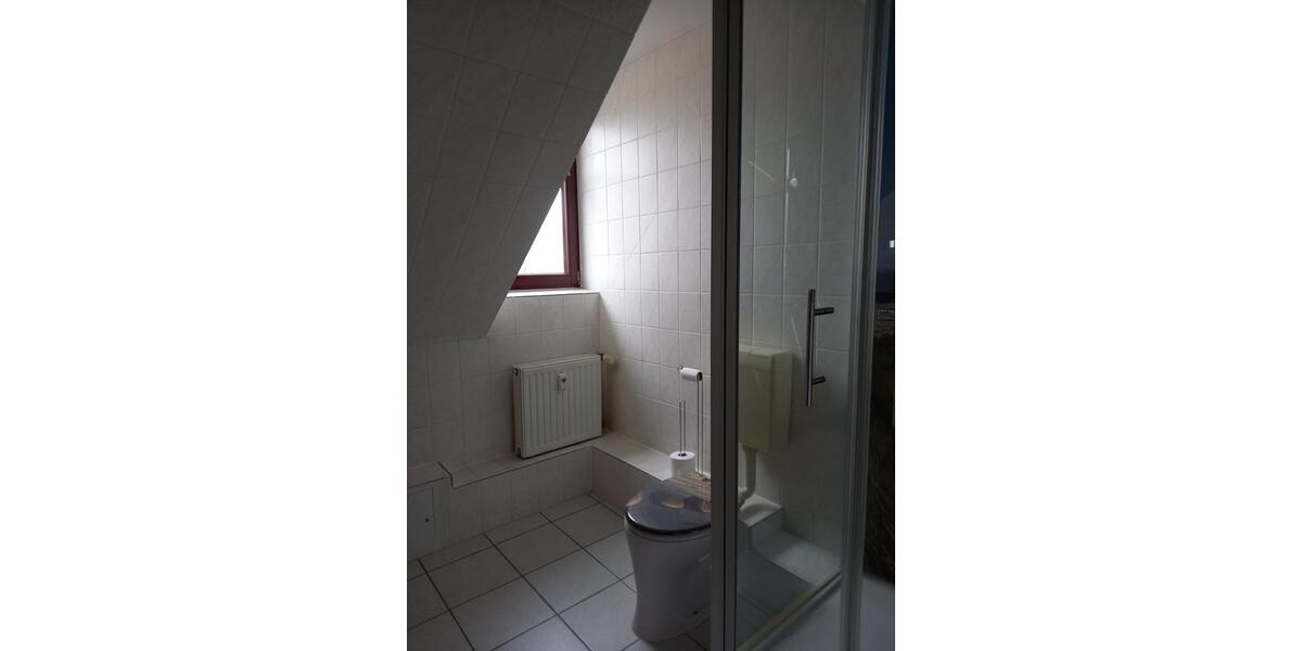 Dachgeschoßwohnung Weißwasser (Oberlausitz) - 2 Zimmer, 43 m&sup2;, 400&euro; | Angebot:25223107