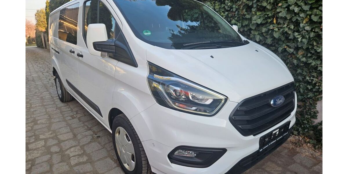Ford Transit Custom 221.000 km 17.500 &euro; Forst 03149
