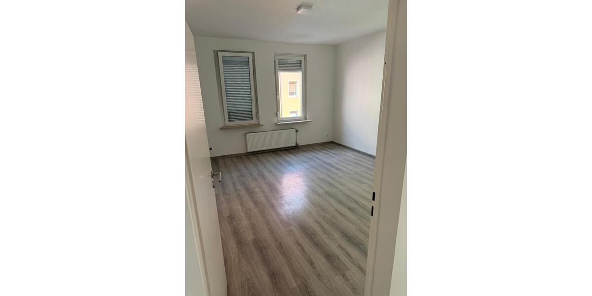 Etagenwohnung Fürth Südstadt - 3 Zimmer, 65 m&sup2;, 240.000&euro; | Angebot:26346990