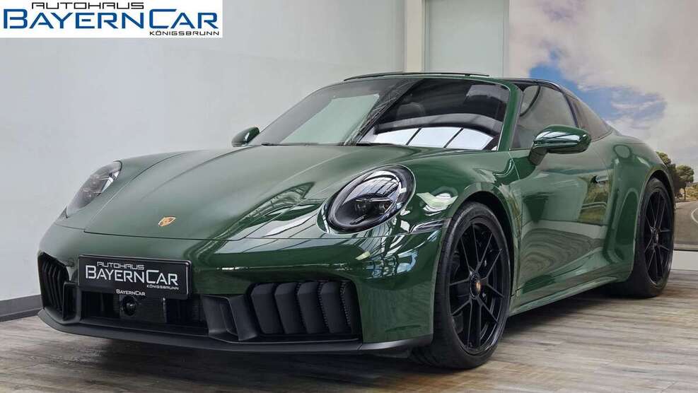 Porsche 992 4.100 km 229.000 € Königsbrunn 86343