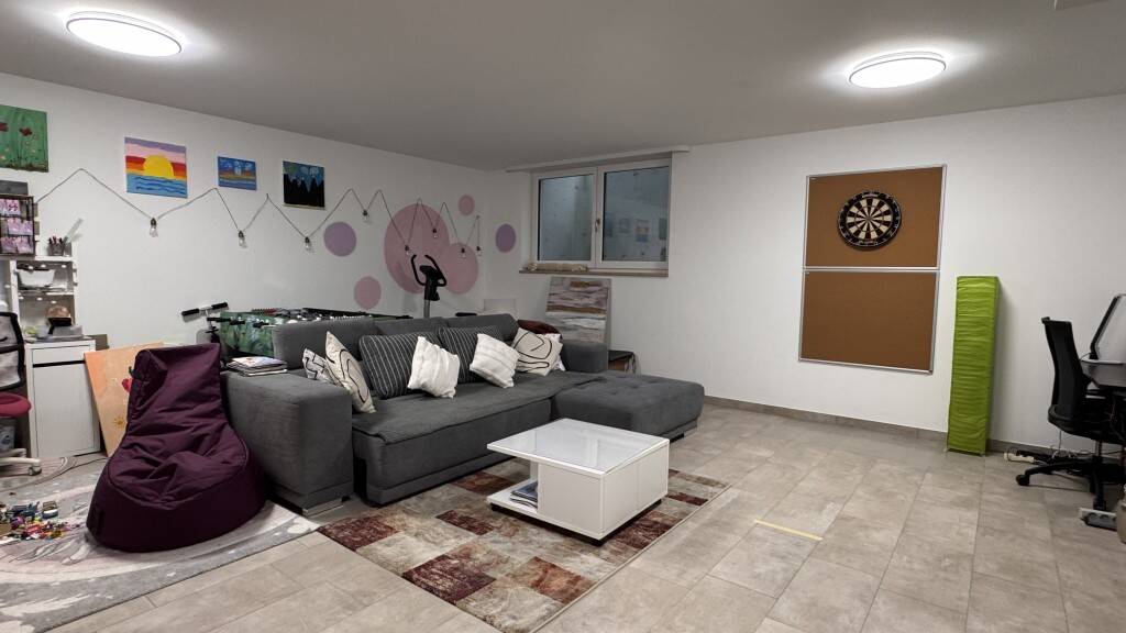 Etagenwohnung Kirchheim bei München Kirchheim - 4 Zimmer, 110 m&sup2;, 1.900&euro; | Angebot:26515600