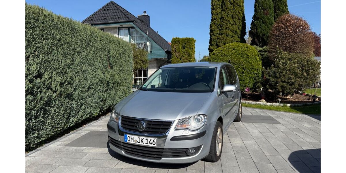 VW Touran 186.000 km 6.900 &euro; Hamburg 22047