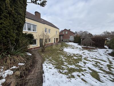 DOMIZIL MIT EINLIEGERWOHNUNG, GARTEN & POTENZIAL - Einfamilienhaus Uslar | Angebot:25285629