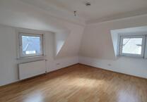 4 Zimmer-Dachgeschoßwohnung in Altarnsberg zu vermieten