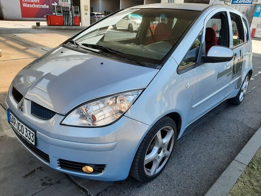 Mitsubishi Colt 137.137 km 2.500 € münchen 80807