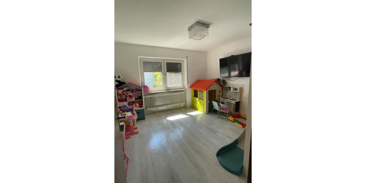 Einfamilienhaus Kirn - 7 Zimmer, 160 m&sup2;, 250.000&euro; | Angebot:27158171