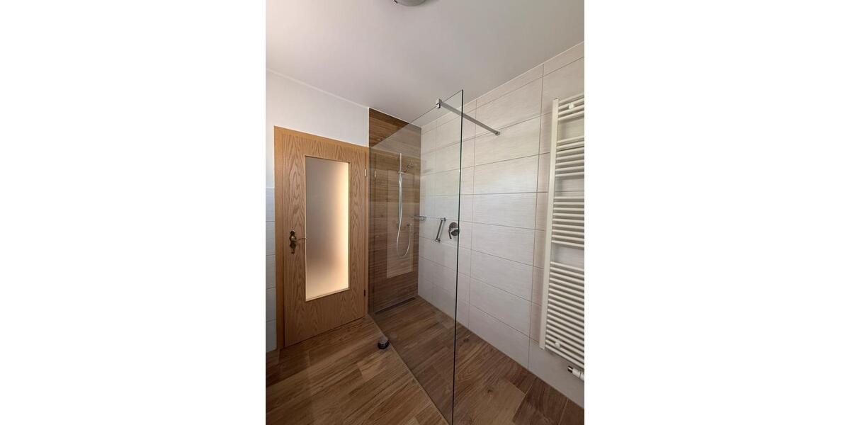 Erdgeschoßwohnung Schmallenberg - 5 Zimmer, 121 m&sup2;, 880&euro; | Angebot:27609678
