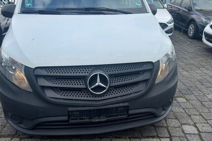 Mercedes-Benz Vito 275.000 km 11.900 € Bottrop 46242