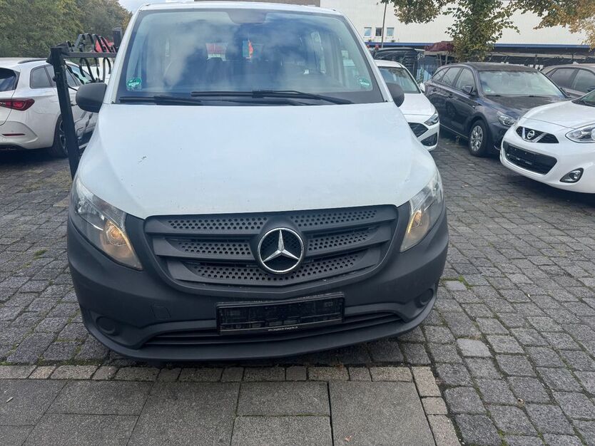 Mercedes-Benz Vito 275.000 km 11.900 € Bottrop 46242