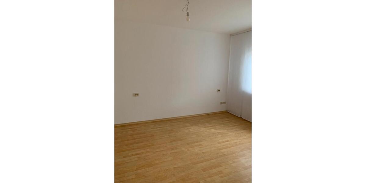 Erdgeschoßwohnung Eppelheim - 4 Zimmer, 115 m&sup2;, 1.300&euro; | Angebot:26023487