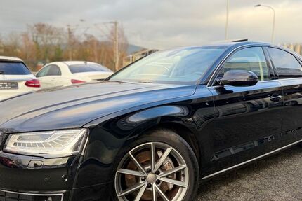 Audi A8 66.000 km 33.990 &euro; Konz 54329
