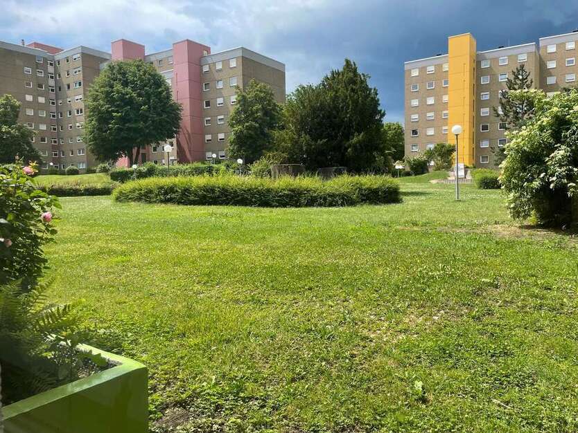 Wohnung zum Kaufen in Stuttgart 329.000 € 81.9 m²
