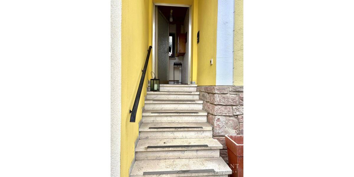 Einfamilienhaus Gemünden Am Main Gemünden - 4 Zimmer, 118 m&sup2;, 178.000&euro; | Angebot:25772105