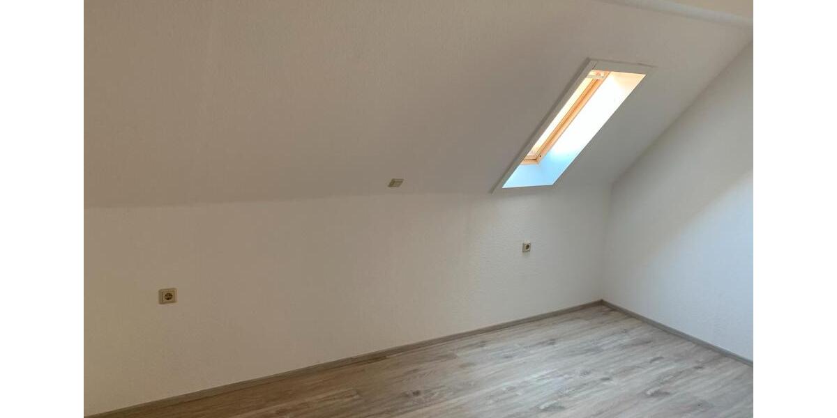 Mehrfamilienhaus, Wohnhaus Schmelz - 10 Zimmer, 239 m&sup2;, 210.000&euro; | Angebot:27117412