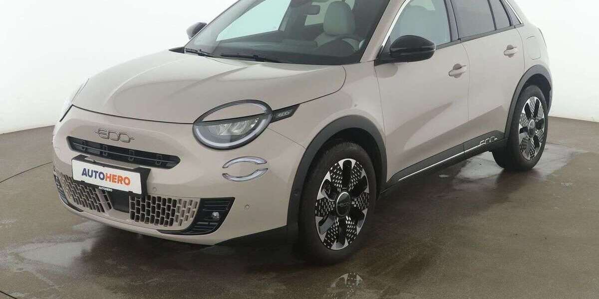 Fiat 600 8.782 km 24.900 &euro; Frankfurt am Main 65936