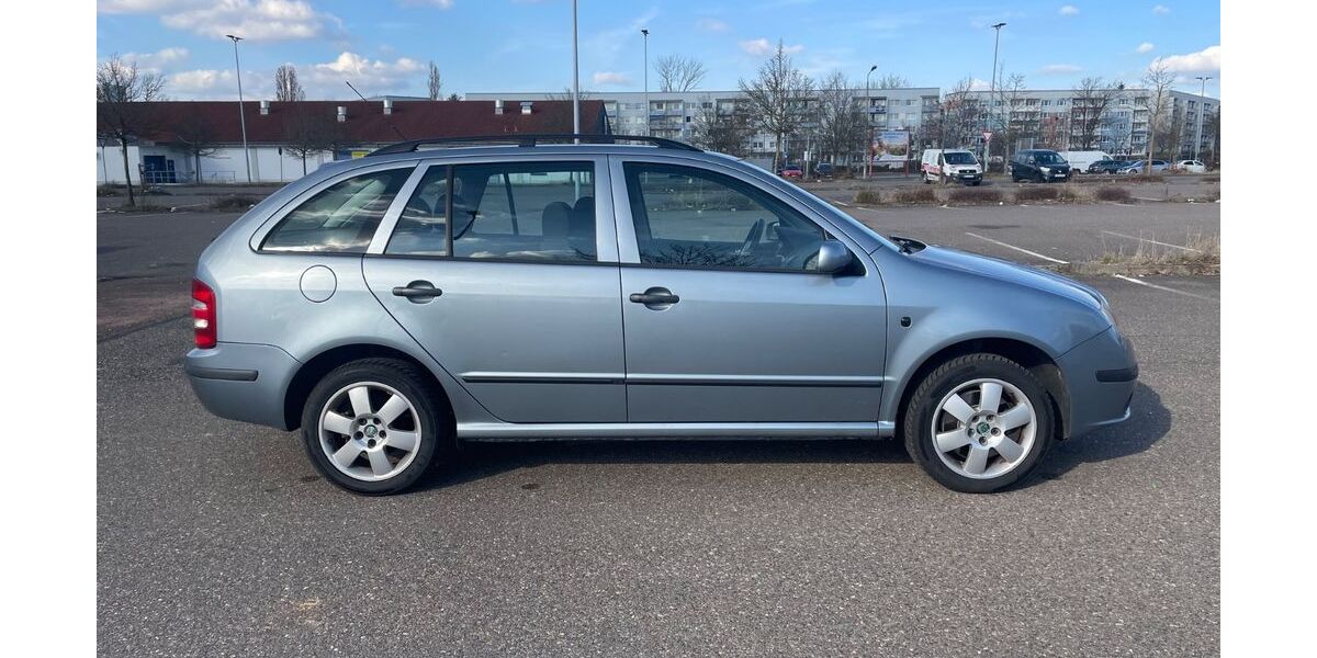 Skoda Fabia 244.000 km 1.700 &euro; Halle 06108