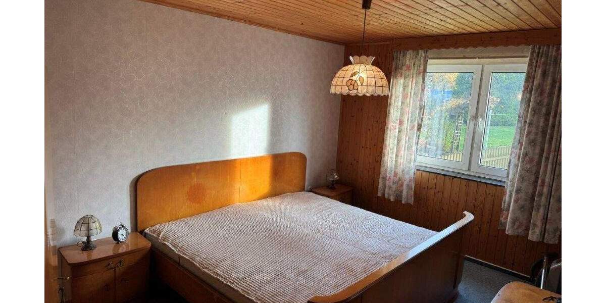  1 o. 2-Familiendoppelhaushälfte mit großem Potenzial und idyllischem Grundstück in Niestetal-Sandershausen 6 zimmer