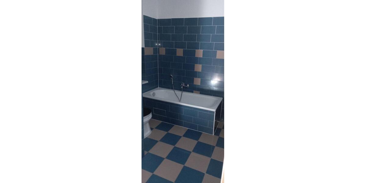 Dachgeschoßwohnung Güstrow - 3 Zimmer, 76 m&sup2;, 417&euro; | Angebot:24441507