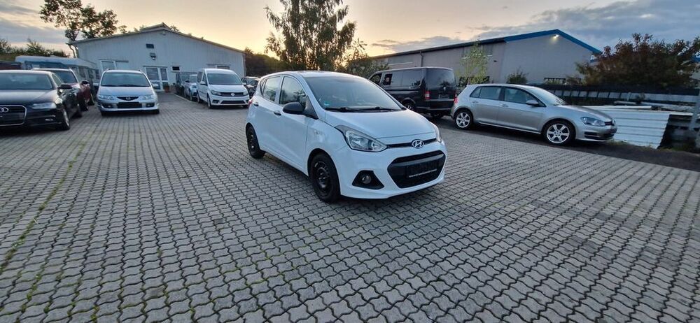 i10