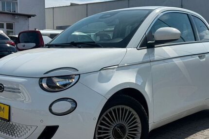 Fiat 500e 22.345 km 16.944 &euro; Fulda 36043