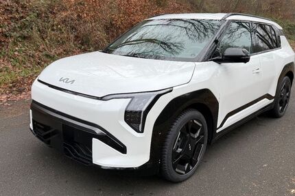 Kia EV3 8.500 km 37.249 € Kronberg 61476