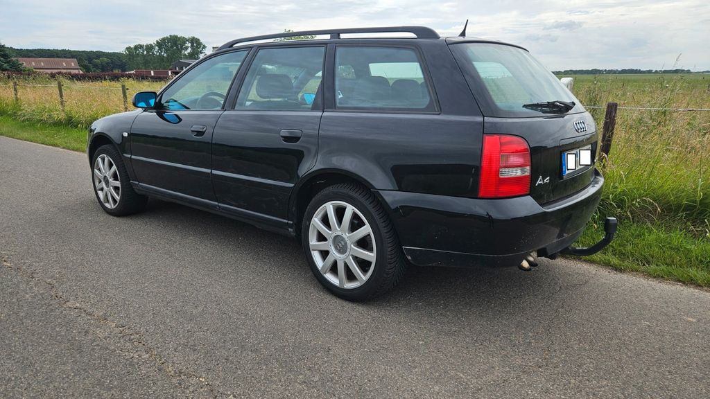 Audi A4 365.000 km 800 &euro; Jülich 52428