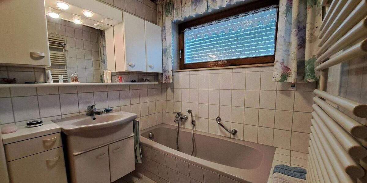 Einfamilienhaus Bad Schussenried - 1 Zimmer, 200 m&sup2;, 528.000&euro; | Angebot:25839136